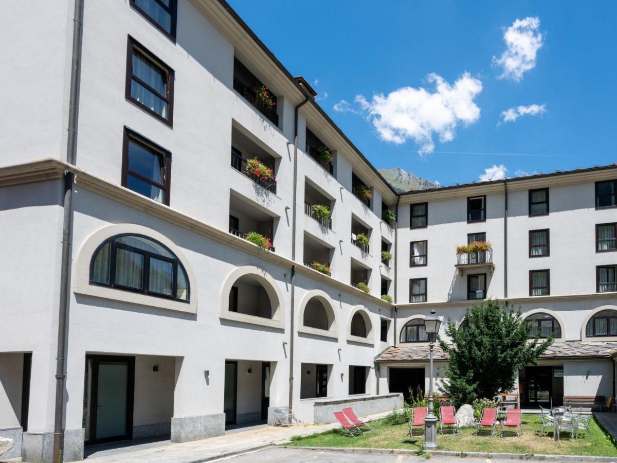Apartment Universo-4 By Interhome Pre-Saint-Didier Bagian luar foto